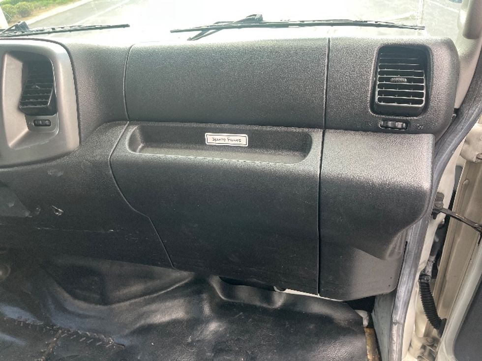 Refrigerated Truck-Light and Medium Duty Trucks-Hino-2019-338-Torrance-CA-100,648\n\t\tmiles-$ 56,750 - Image 21