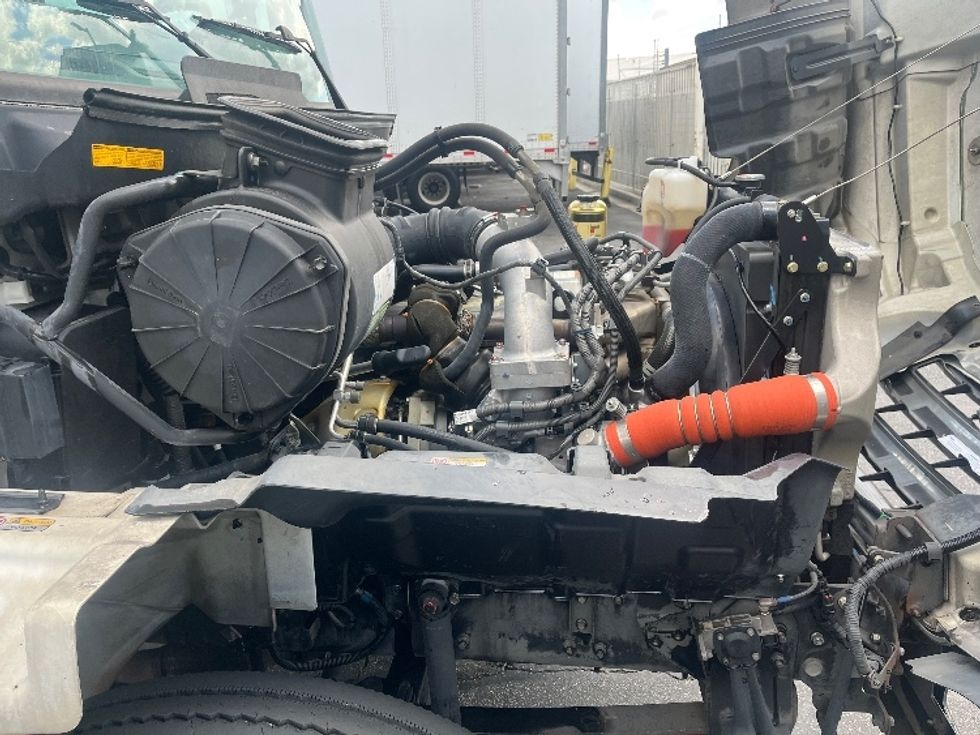 Refrigerated Truck-Light and Medium Duty Trucks-Hino-2019-338-Torrance-CA-100,648\n\t\tmiles-$ 56,750 - Image 23