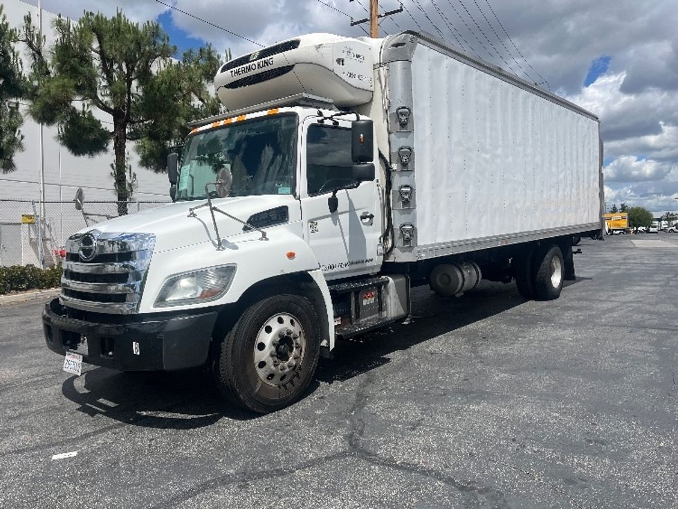 Refrigerated Truck-Light and Medium Duty Trucks-Hino-2019-338-Torrance-CA-100,648\n\t\tmiles-$ 56,750 - Image 3