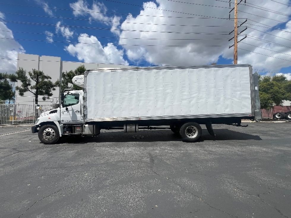 Refrigerated Truck-Light and Medium Duty Trucks-Hino-2019-338-Torrance-CA-100,648\n\t\tmiles-$ 56,750 - Image 4