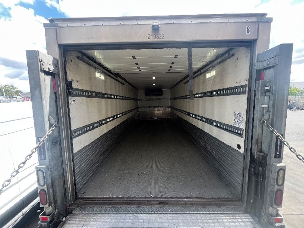 Refrigerated Truck-Light and Medium Duty Trucks-Hino-2019-338-Torrance-CA-100,648\n\t\tmiles-$ 56,750 - Image 8