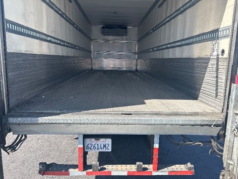 Refrigerated Truck-Light and Medium Duty Trucks-Hino-2019-338-Torrance-CA-101,374\n\t\tmiles-$ 55,250 - Image 10