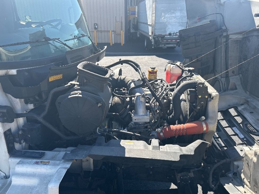 Refrigerated Truck-Light and Medium Duty Trucks-Hino-2019-338-Torrance-CA-101,374\n\t\tmiles-$ 55,250 - Image 23