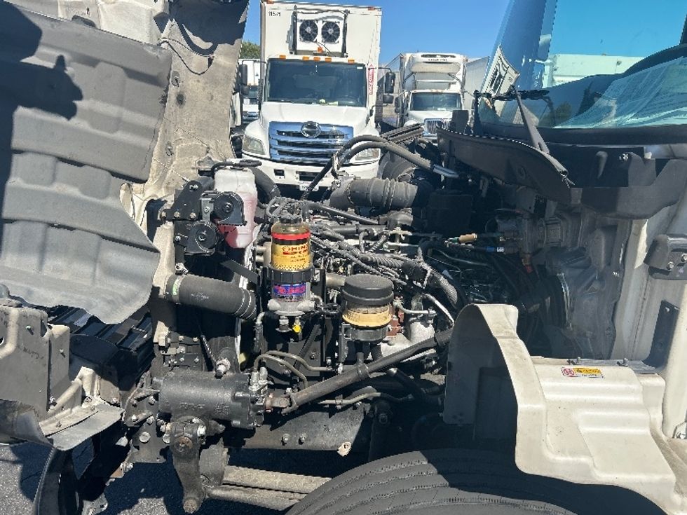 Refrigerated Truck-Light and Medium Duty Trucks-Hino-2019-338-Torrance-CA-101,374\n\t\tmiles-$ 55,250 - Image 24