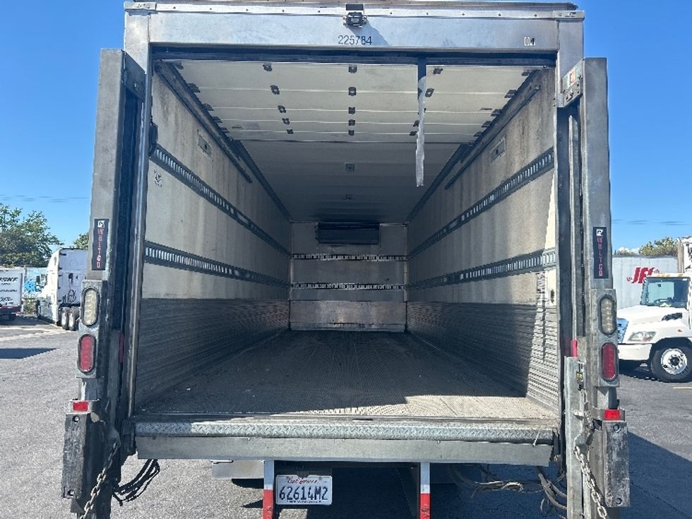 Refrigerated Truck-Light and Medium Duty Trucks-Hino-2019-338-Torrance-CA-101,374\n\t\tmiles-$ 55,250 - Image 8