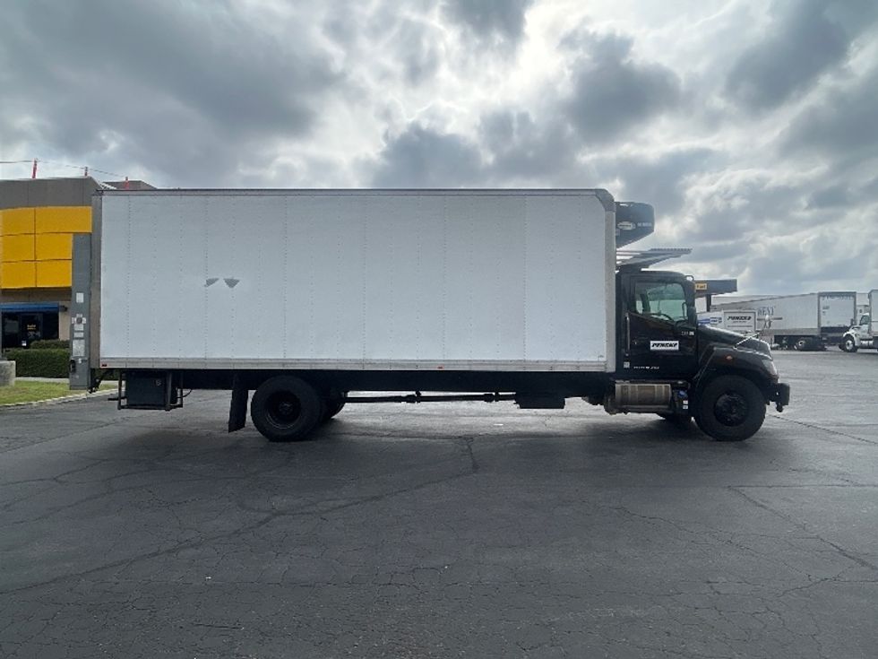 Refrigerated Truck-Light and Medium Duty Trucks-Hino-2019-338-Torrance-CA-177,770\n\t\tmiles-$ 47,000 - Image 15