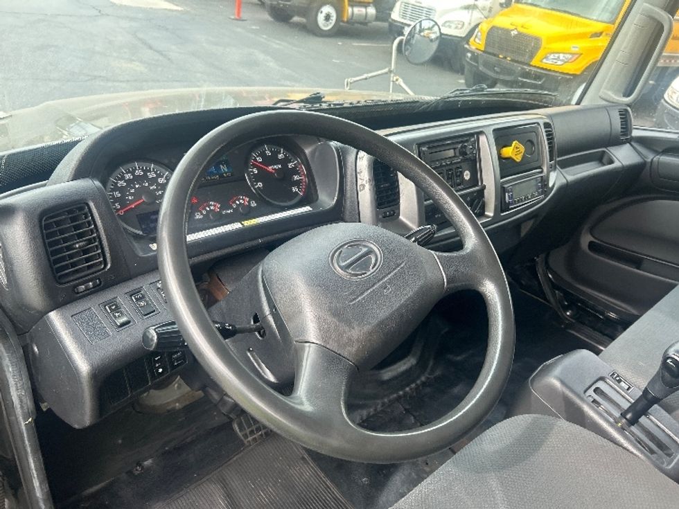 Refrigerated Truck-Light and Medium Duty Trucks-Hino-2019-338-Torrance-CA-177,770\n\t\tmiles-$ 47,000 - Image 17