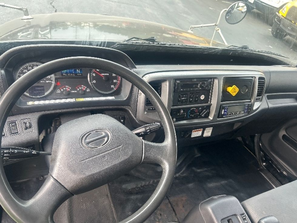 Refrigerated Truck-Light and Medium Duty Trucks-Hino-2019-338-Torrance-CA-177,770\n\t\tmiles-$ 47,000 - Image 18