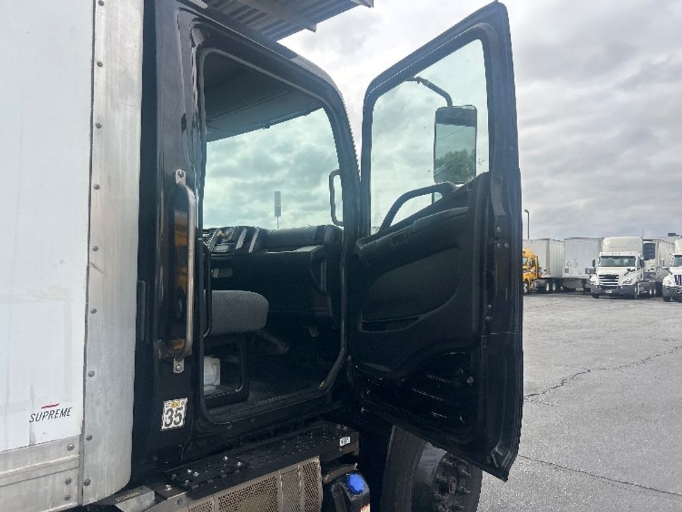Refrigerated Truck-Light and Medium Duty Trucks-Hino-2019-338-Torrance-CA-177,770\n\t\tmiles-$ 47,000 - Image 20