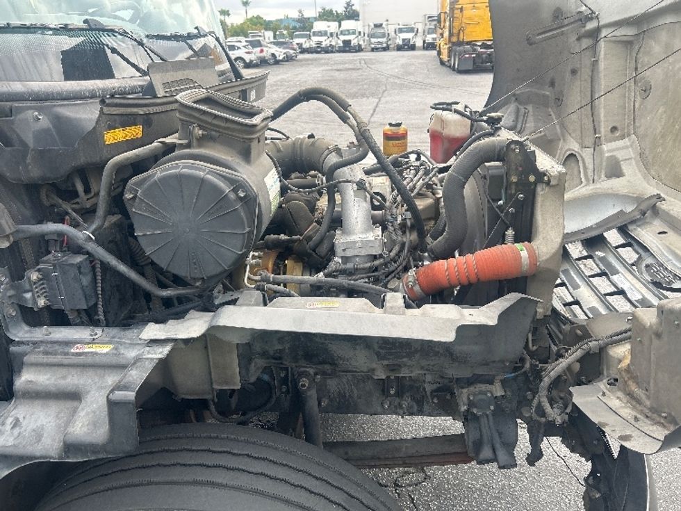 Refrigerated Truck-Light and Medium Duty Trucks-Hino-2019-338-Torrance-CA-177,770\n\t\tmiles-$ 47,000 - Image 23