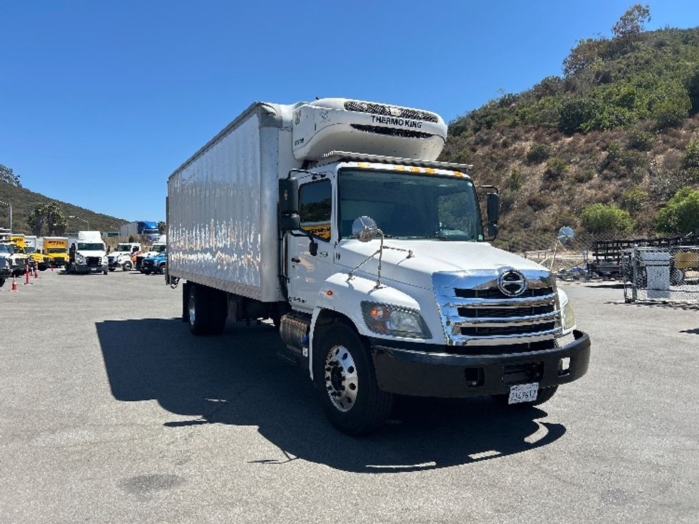 Refrigerated Truck-Light and Medium Duty Trucks-Hino-2019-338-Torrance-CA-88,948\n\t\tmiles-$ 58,000 - Image 1