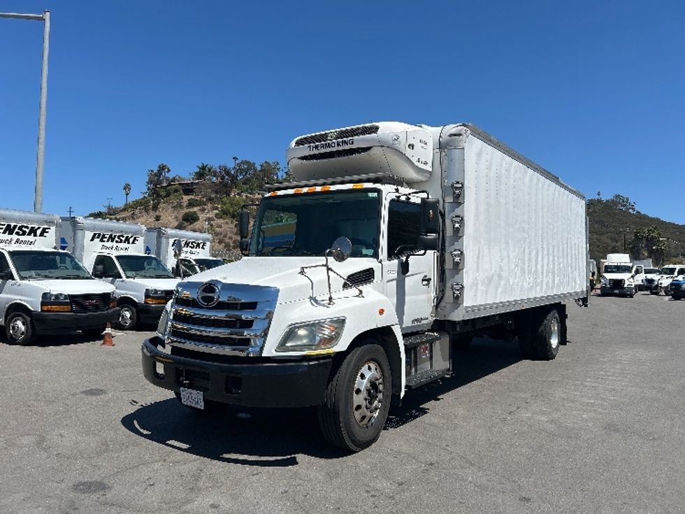 Refrigerated Truck-Light and Medium Duty Trucks-Hino-2019-338-Torrance-CA-88,948\n\t\tmiles-$ 58,000 - Image 3