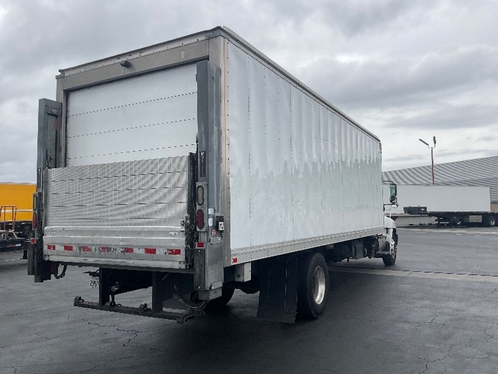 Refrigerated Truck-Light and Medium Duty Trucks-Hino-2019-338-Torrance-CA-99,743\n\t\tmiles-$ 57,250 - Image 13