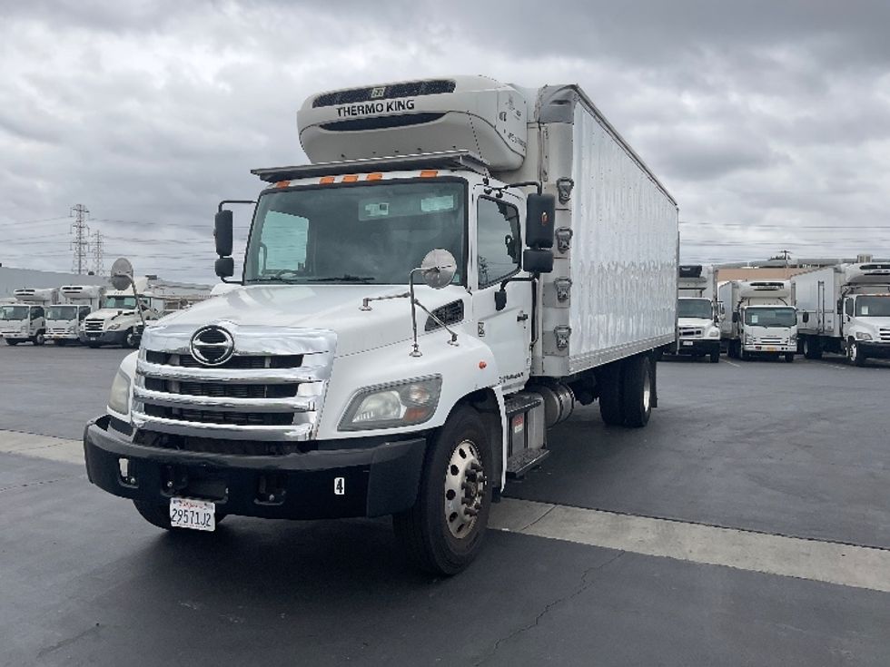 Refrigerated Truck-Light and Medium Duty Trucks-Hino-2019-338-Torrance-CA-99,743\n\t\tmiles-$ 57,250 - Image 3