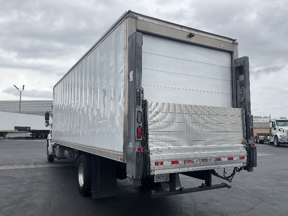 Refrigerated Truck-Light and Medium Duty Trucks-Hino-2019-338-Torrance-CA-99,743\n\t\tmiles-$ 57,250 - Image 6