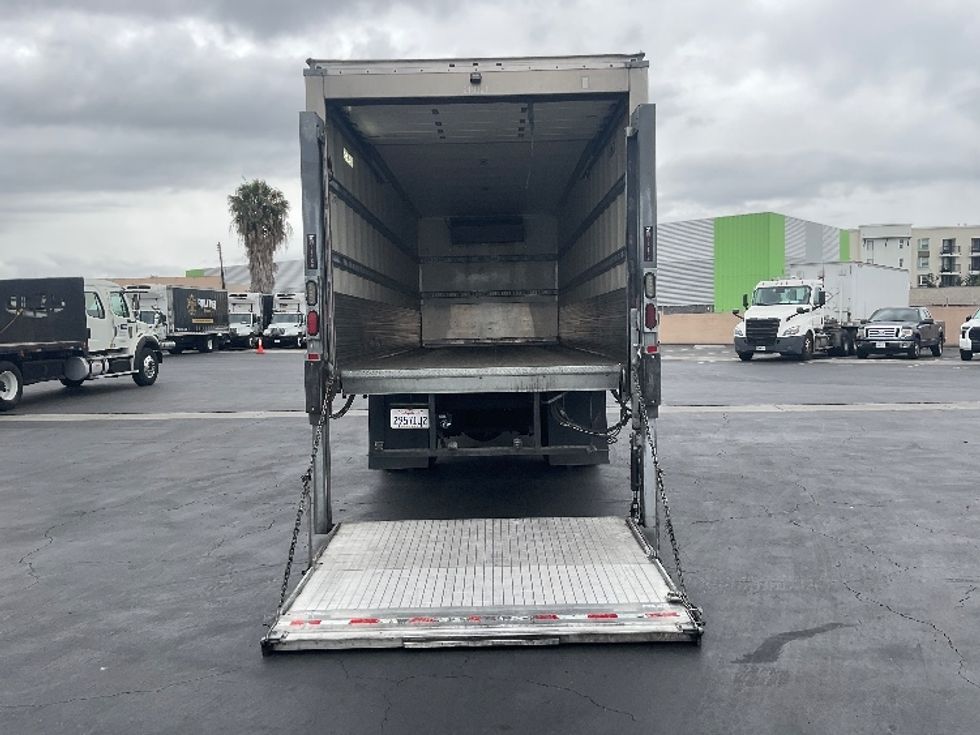 Refrigerated Truck-Light and Medium Duty Trucks-Hino-2019-338-Torrance-CA-99,743\n\t\tmiles-$ 57,250 - Image 9