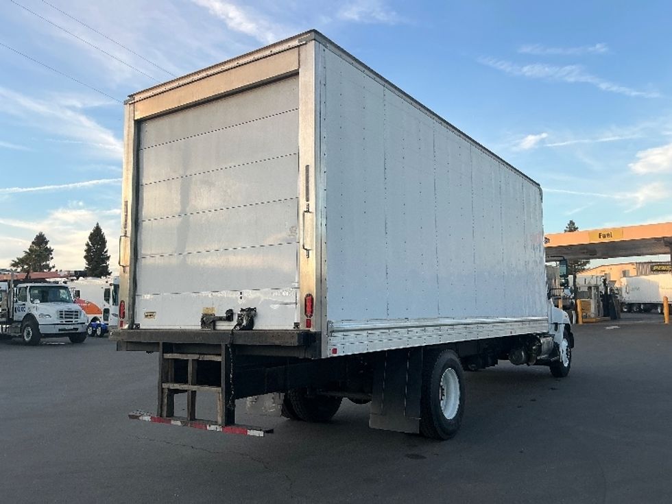 Refrigerated Truck-Light and Medium Duty Trucks-Hino-2019-338-West Sacramento-CA-105,409\n\t\tmiles-$ 48,750 - Image 11