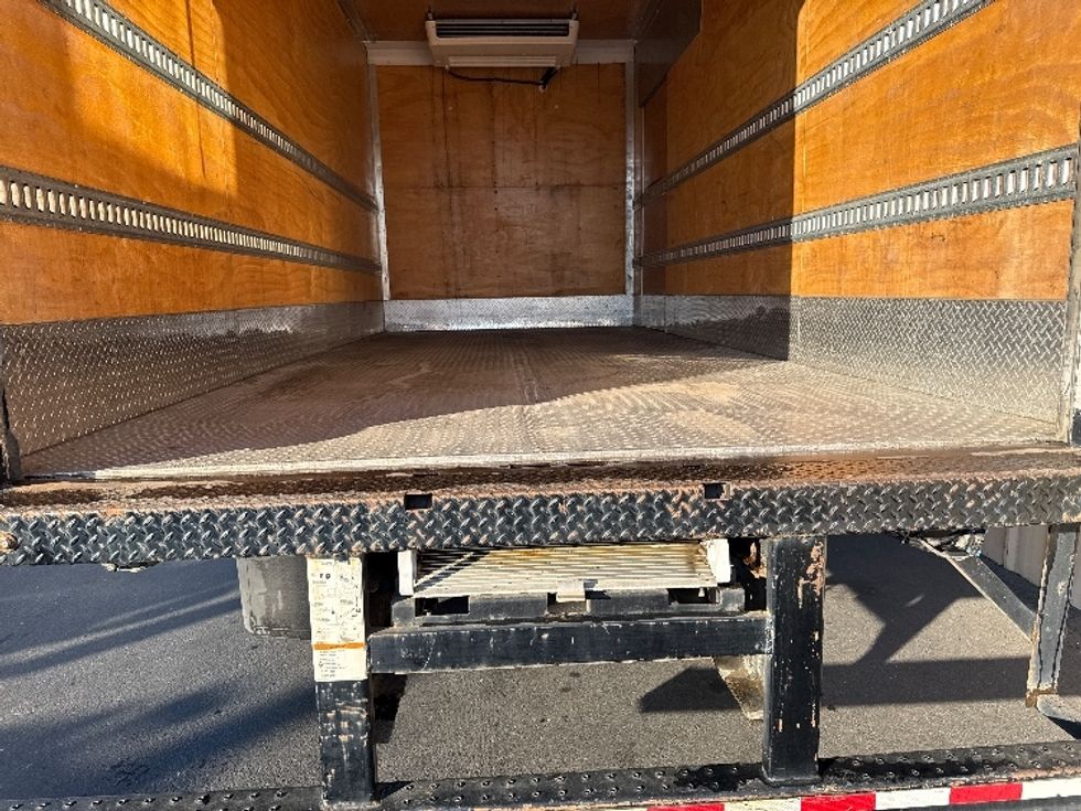 Refrigerated Truck-Light and Medium Duty Trucks-Hino-2019-338-West Sacramento-CA-243,140\n\t\tmiles-$ 27,000 - Image 10