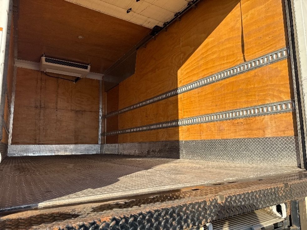 Refrigerated Truck-Light and Medium Duty Trucks-Hino-2019-338-West Sacramento-CA-243,140\n\t\tmiles-$ 27,000 - Image 12