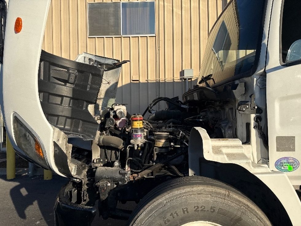 Refrigerated Truck-Light and Medium Duty Trucks-Hino-2019-338-West Sacramento-CA-243,140\n\t\tmiles-$ 27,000 - Image 24