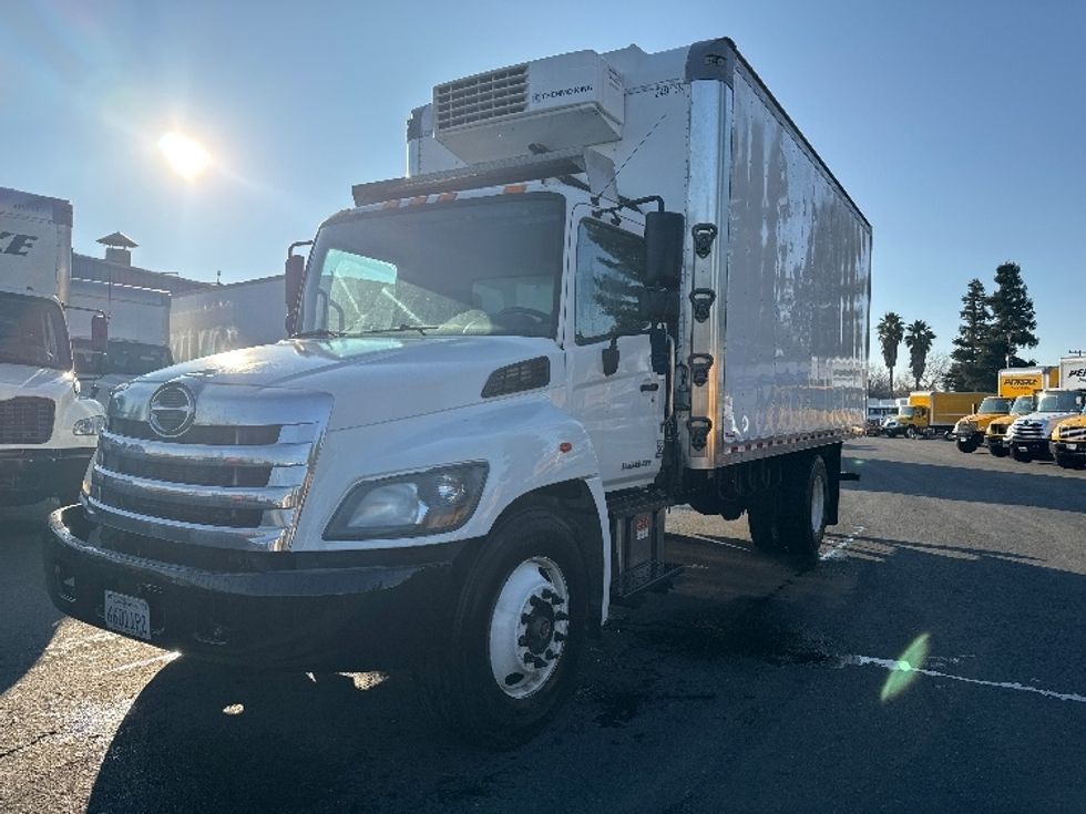 Refrigerated Truck-Light and Medium Duty Trucks-Hino-2019-338-West Sacramento-CA-243,140\n\t\tmiles-$ 27,000 - Image 3