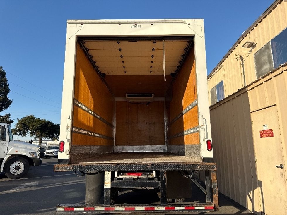 Refrigerated Truck-Light and Medium Duty Trucks-Hino-2019-338-West Sacramento-CA-243,140\n\t\tmiles-$ 27,000 - Image 9