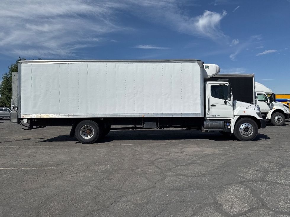 Refrigerated Truck-Light and Medium Duty Trucks-Hino-2019-338-West Valley City-UT-119,835\n\t\tmiles-$ 55,250 - Image 15