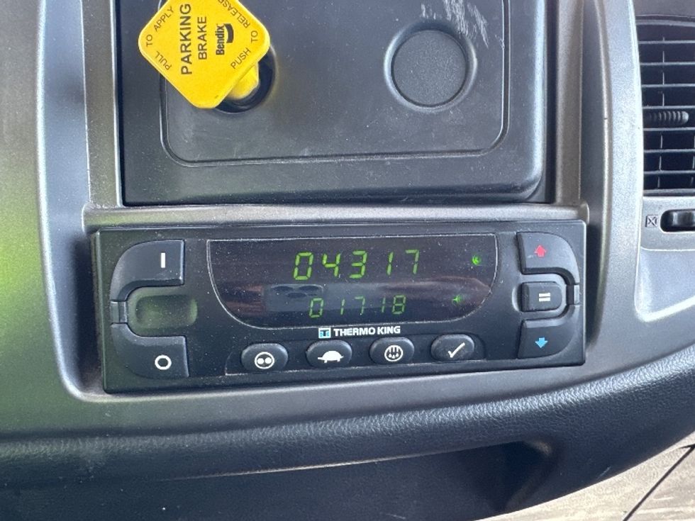 Refrigerated Truck-Light and Medium Duty Trucks-Hino-2019-338-West Valley City-UT-119,835\n\t\tmiles-$ 55,250 - Image 25