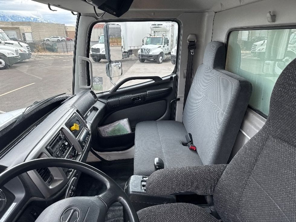 Refrigerated Truck-Light and Medium Duty Trucks-Hino-2019-338-West Valley City-UT-73,957\n\t\tmiles-$ 61,250 - Image 19