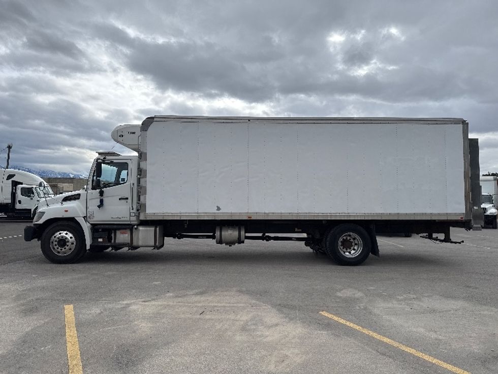 Refrigerated Truck-Light and Medium Duty Trucks-Hino-2019-338-West Valley City-UT-73,957\n\t\tmiles-$ 61,250 - Image 4