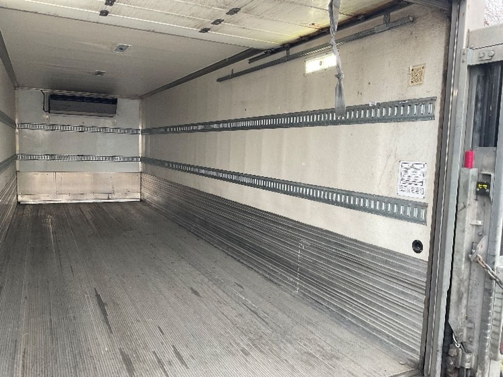 Refrigerated Truck-Light and Medium Duty Trucks-Hino-2019-338-West Valley City-UT-83,179\n\t\tmiles-$ 60,500 - Image 12