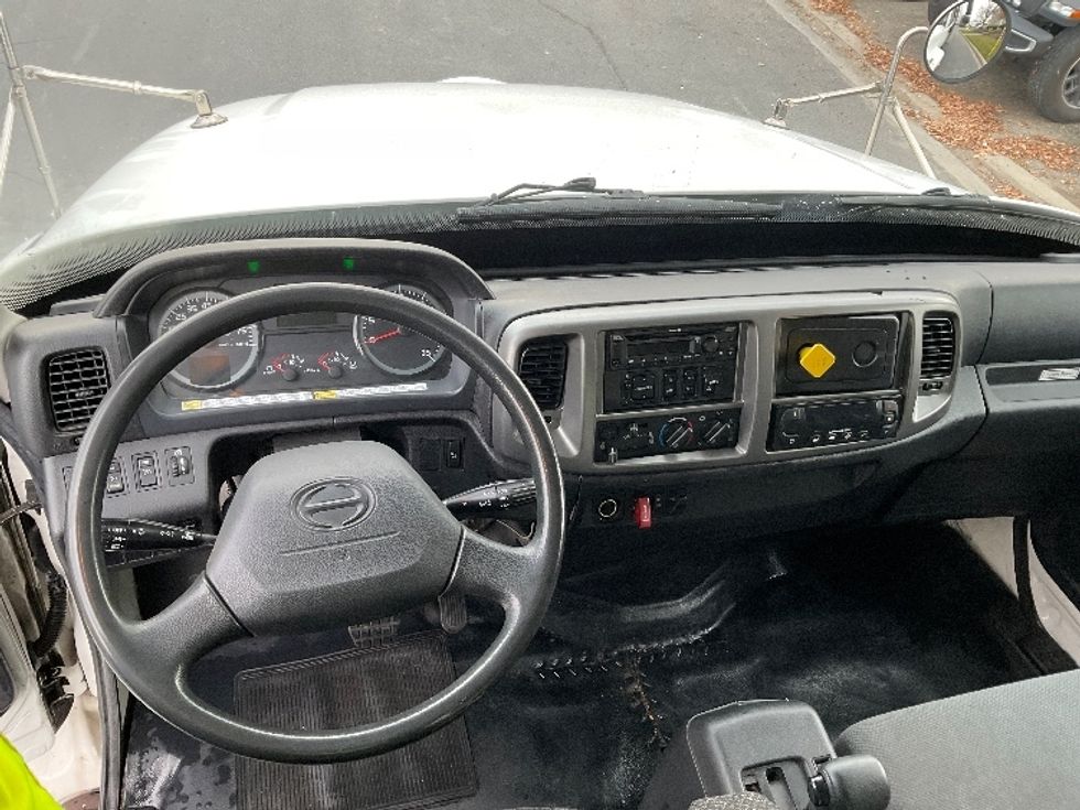 Refrigerated Truck-Light and Medium Duty Trucks-Hino-2019-338-West Valley City-UT-83,179\n\t\tmiles-$ 60,500 - Image 18