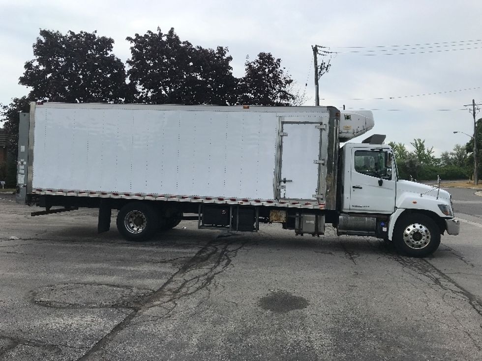 Refrigerated Truck-Light and Medium Duty Trucks-Hino-2019-358-Mississauga-ON-103,224\n\t\tkm-$ 74,250 - Image 15