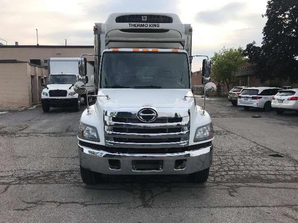 Refrigerated Truck-Light and Medium Duty Trucks-Hino-2019-358-Mississauga-ON-103,224\n\t\tkm-$ 74,250 - Image 2