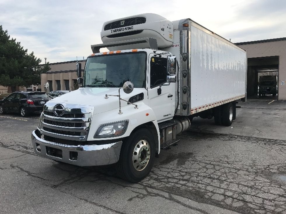 Refrigerated Truck-Light and Medium Duty Trucks-Hino-2019-358-Mississauga-ON-103,224\n\t\tkm-$ 74,250 - Image 3
