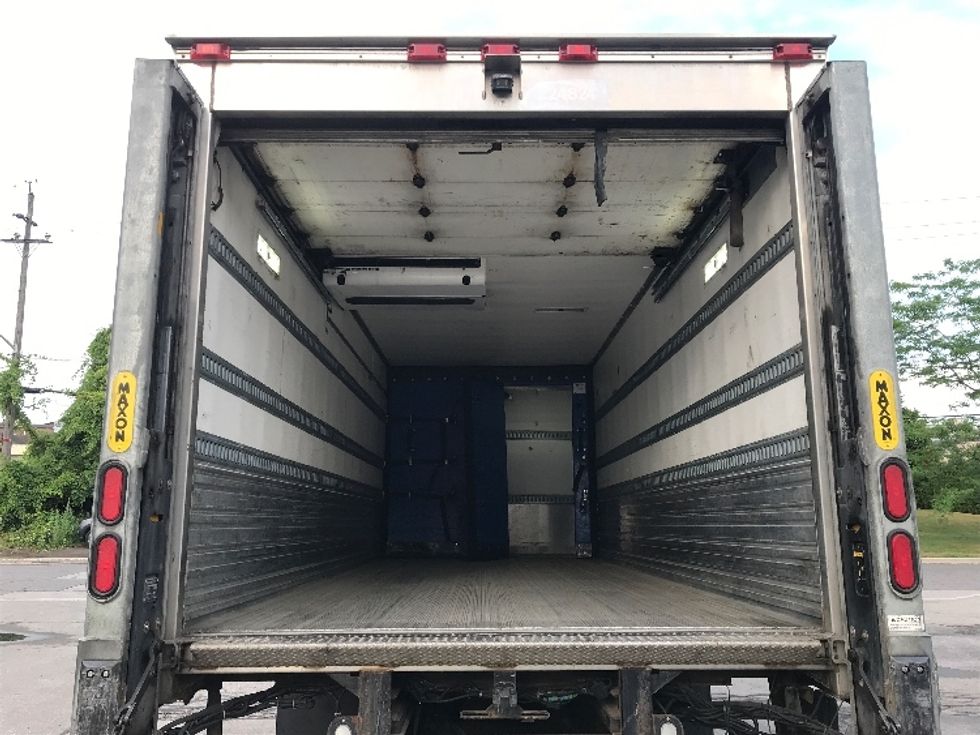 Refrigerated Truck-Light and Medium Duty Trucks-Hino-2019-358-Mississauga-ON-103,224\n\t\tkm-$ 74,250 - Image 8