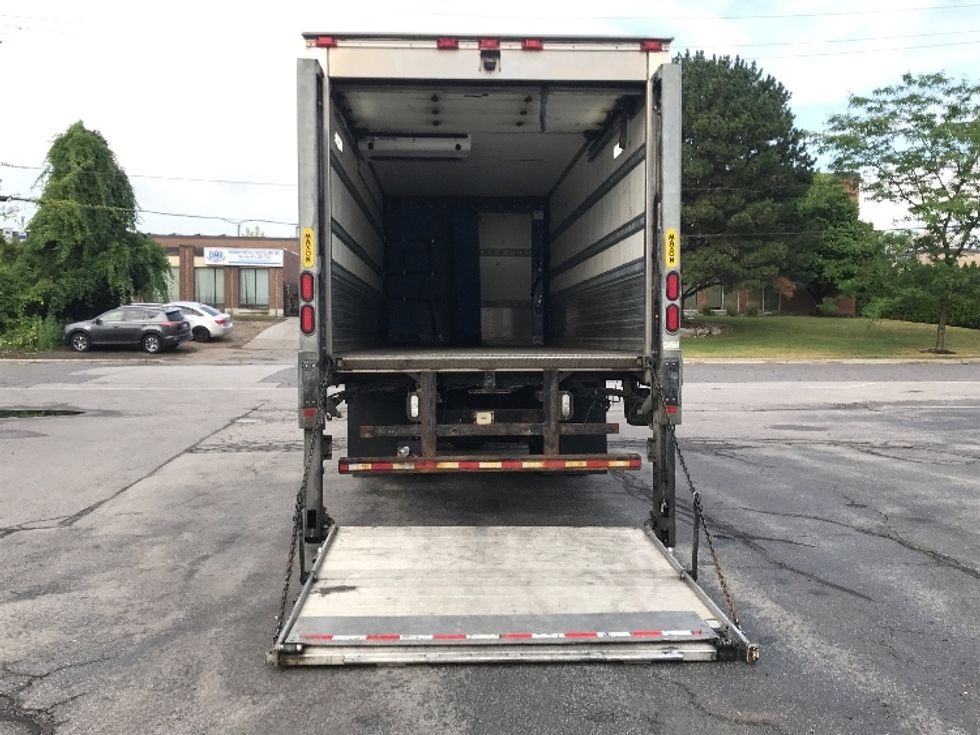 Refrigerated Truck-Light and Medium Duty Trucks-Hino-2019-358-Mississauga-ON-103,224\n\t\tkm-$ 74,250 - Image 9