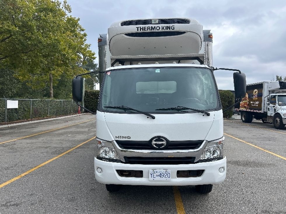 Refrigerated Truck-Light and Medium Duty Trucks-Hino-2020-195-Abbotsford-BC-181,888\n\t\tkm-$ 67,250 - Image 2