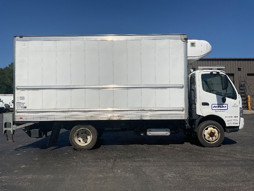 Refrigerated Truck-Light and Medium Duty Trucks-Hino-2020-195-Akron-OH-124,462\n\t\tmiles-$ 53,750 - Image 15