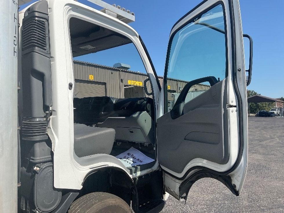 Refrigerated Truck-Light and Medium Duty Trucks-Hino-2020-195-Akron-OH-124,462\n\t\tmiles-$ 53,750 - Image 19