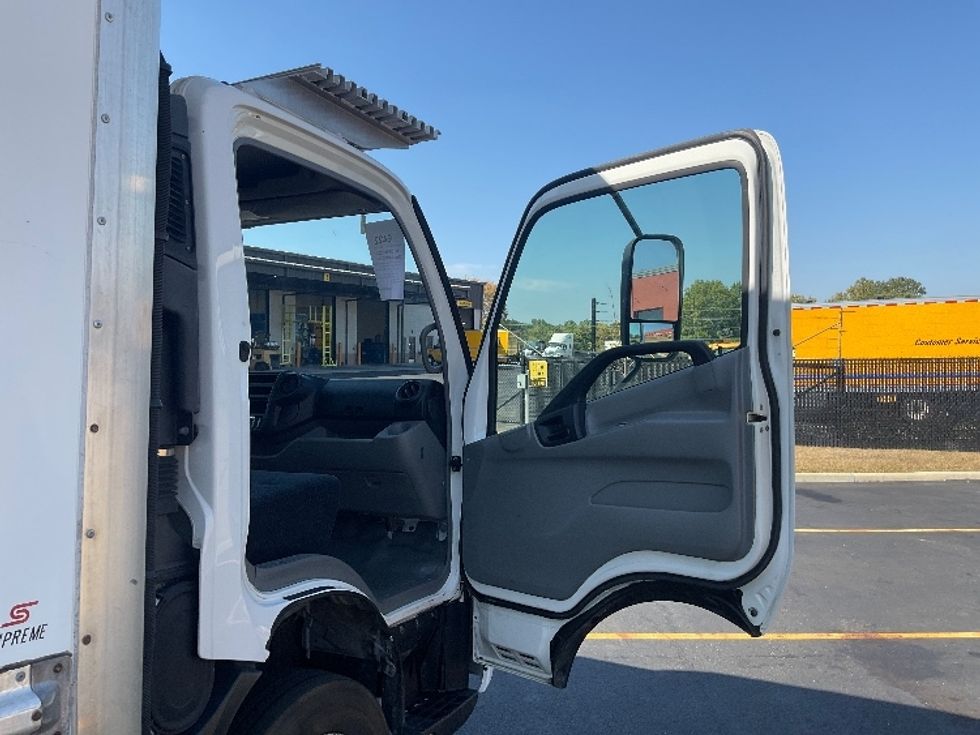 Refrigerated Truck-Light and Medium Duty Trucks-Hino-2020-195-Akron-OH-128,149\n\t\tmiles-$ 47,250 - Image 20