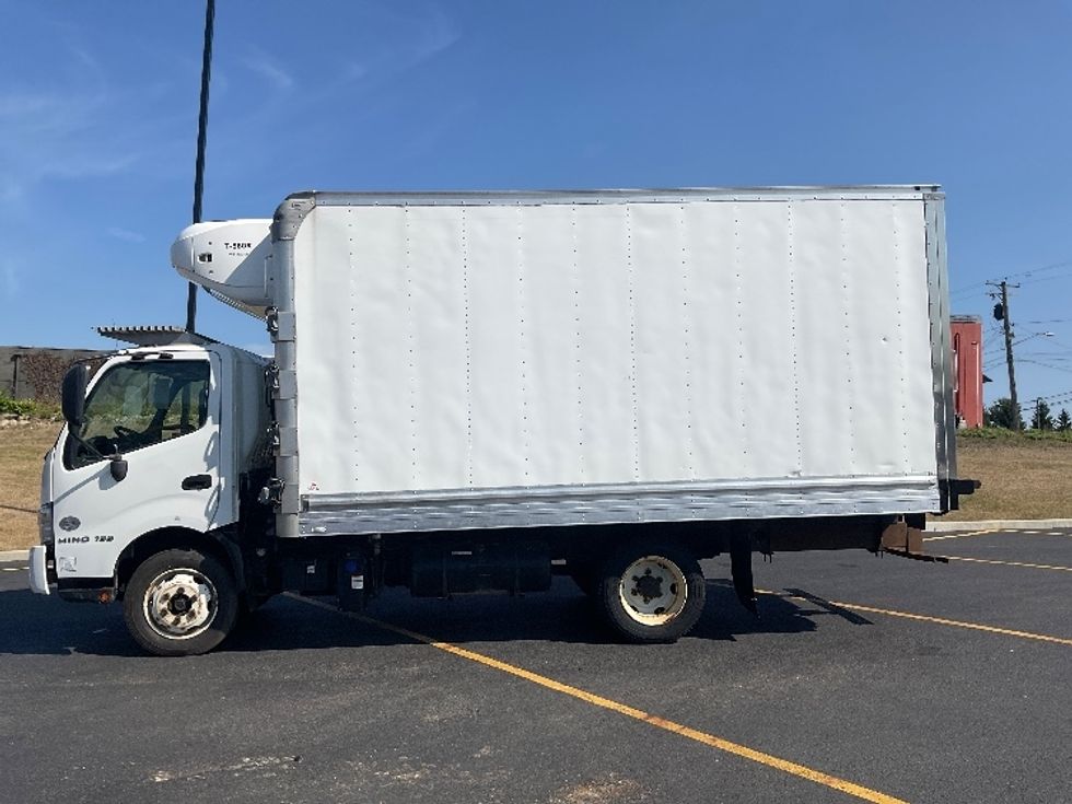 Refrigerated Truck-Light and Medium Duty Trucks-Hino-2020-195-Akron-OH-128,149\n\t\tmiles-$ 47,250 - Image 4