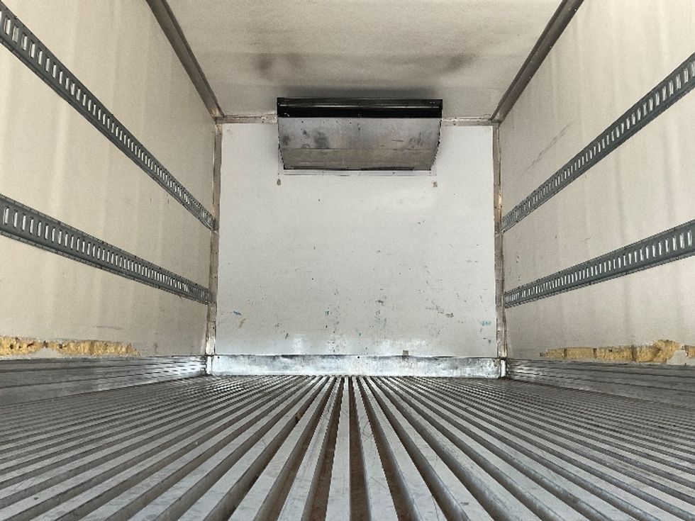 Refrigerated Truck-Light and Medium Duty Trucks-Hino-2020-195-Akron-OH-128,149\n\t\tmiles-$ 47,250 - Image 8