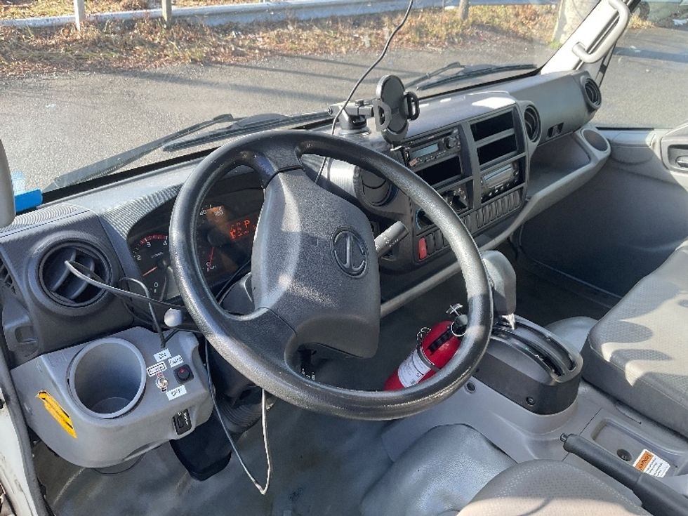 Refrigerated Truck-Light and Medium Duty Trucks-Hino-2020-195-Albany-NY-74,849\n\t\tmiles-$ 51,500 - Image 17