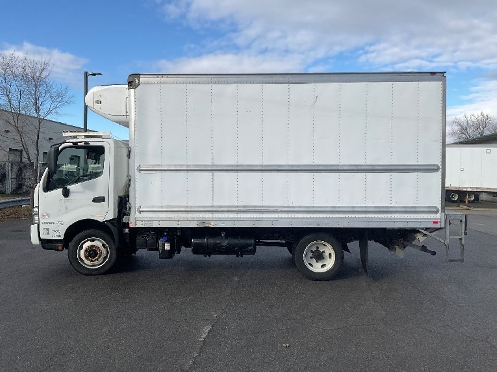 Refrigerated Truck-Light and Medium Duty Trucks-Hino-2020-195-Albany-NY-74,849\n\t\tmiles-$ 51,500 - Image 4