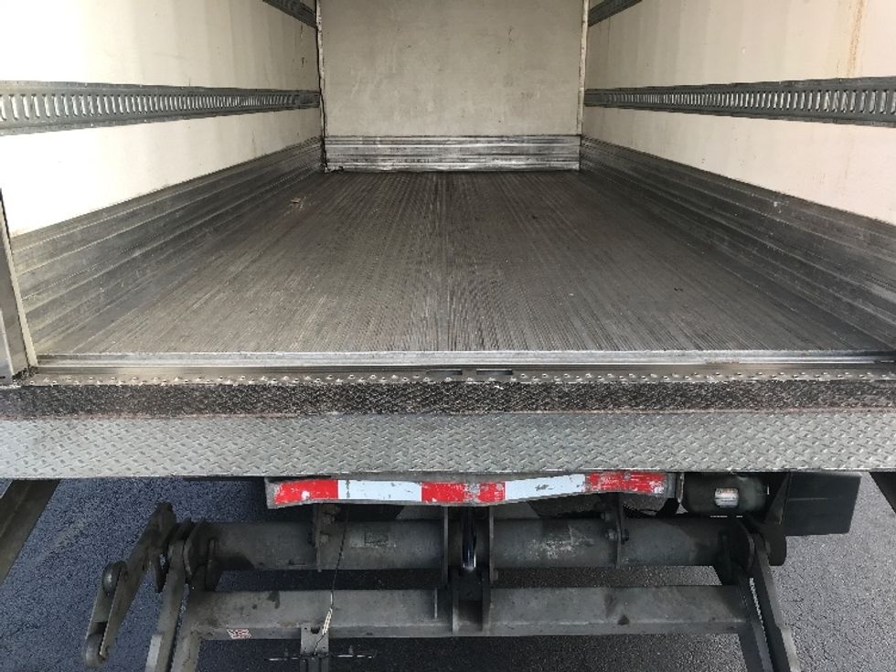 Refrigerated Truck-Light and Medium Duty Trucks-Hino-2020-195-Allentown-PA-211,277\n\t\tmiles-$ 32,500 - Image 10