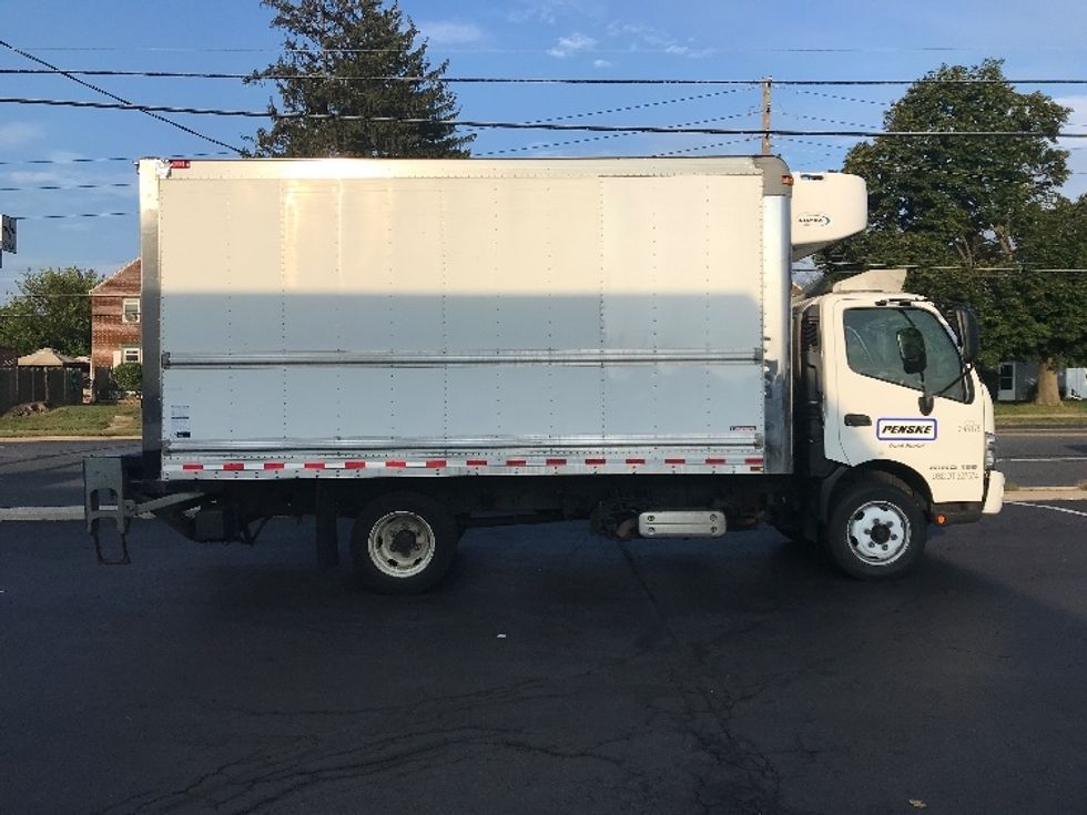 Refrigerated Truck-Light and Medium Duty Trucks-Hino-2020-195-Allentown-PA-211,277\n\t\tmiles-$ 32,500 - Image 15
