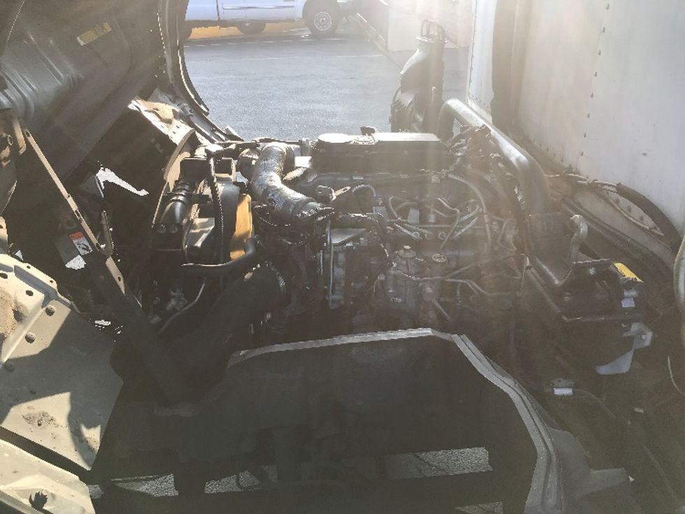 Refrigerated Truck-Light and Medium Duty Trucks-Hino-2020-195-Allentown-PA-211,277\n\t\tmiles-$ 32,500 - Image 24