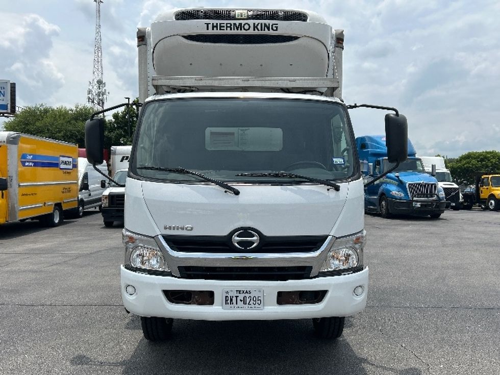 Refrigerated Truck-Light and Medium Duty Trucks-Hino-2020-195-Austin-TX-91,517\n\t\tmiles-$ 57,500 - Image 2