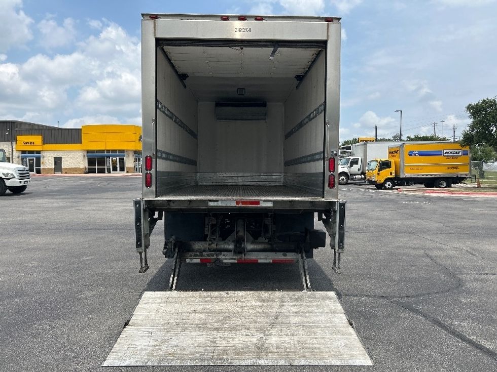 Refrigerated Truck-Light and Medium Duty Trucks-Hino-2020-195-Austin-TX-91,517\n\t\tmiles-$ 57,500 - Image 9